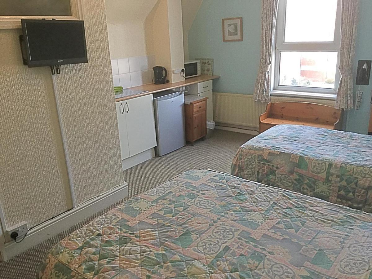 Cumbria Guest House 리탬 세인트 앤스 외부 사진