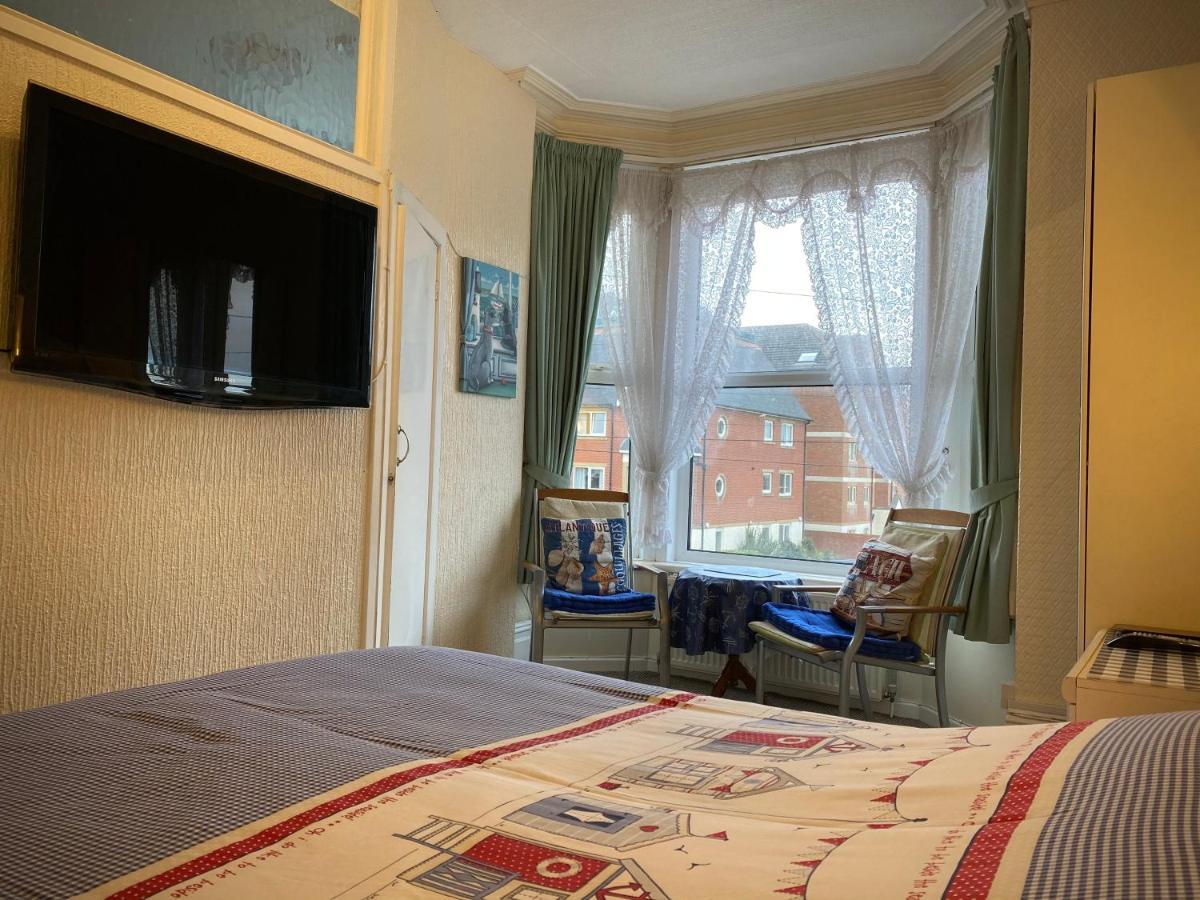 Cumbria Guest House 리탬 세인트 앤스 외부 사진