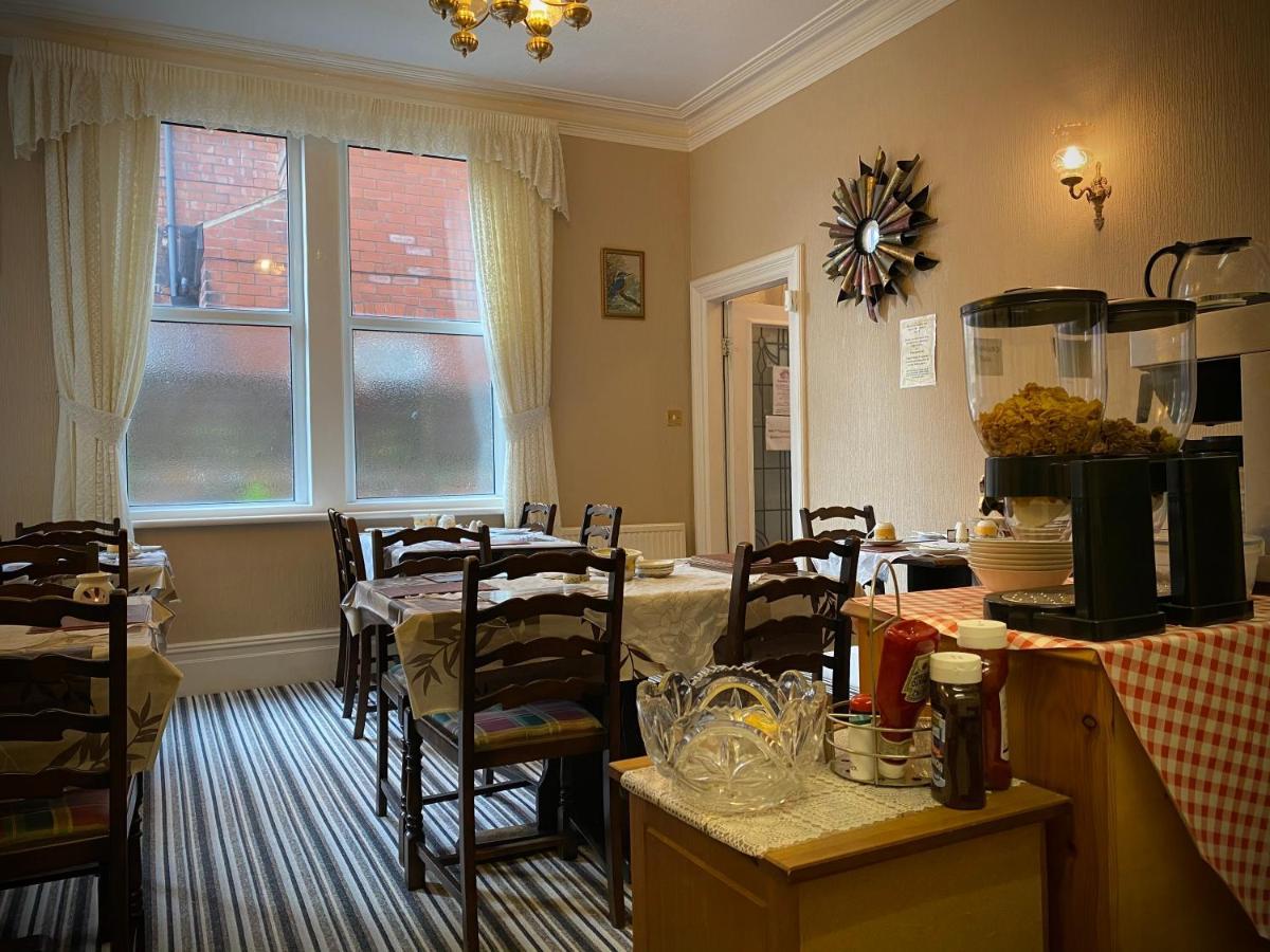 Cumbria Guest House 리탬 세인트 앤스 외부 사진