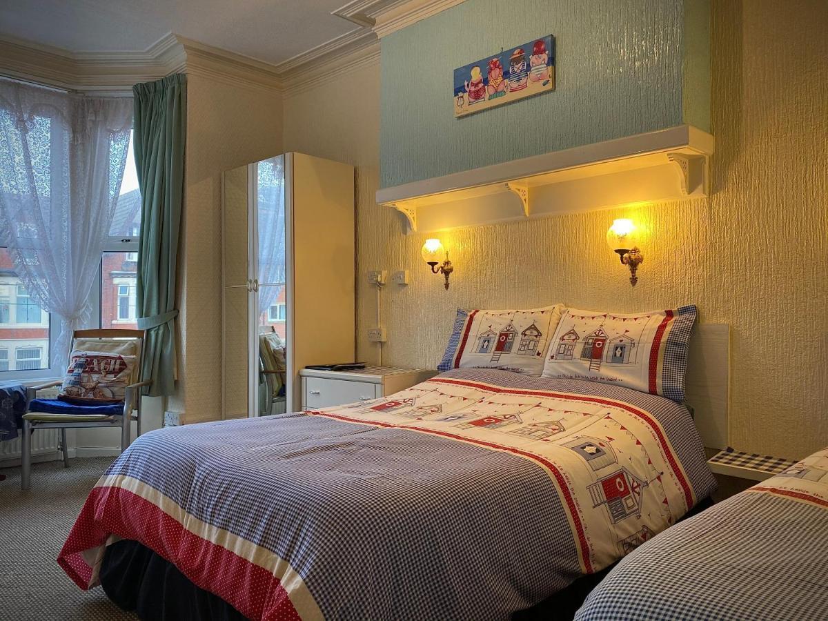 Cumbria Guest House 리탬 세인트 앤스 외부 사진